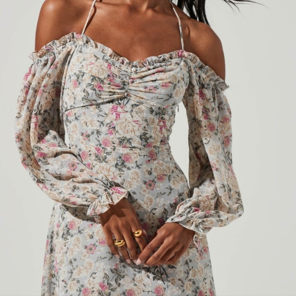 Astr Off-Shoulder Floral Long Sleeve Dress in Pink and Cream